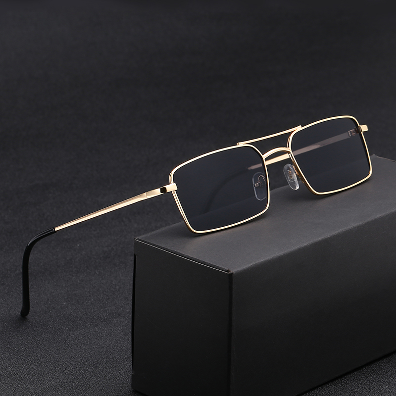 Women Fashion Glasses - New Women Brands Design Anti-Reflective Mirror
