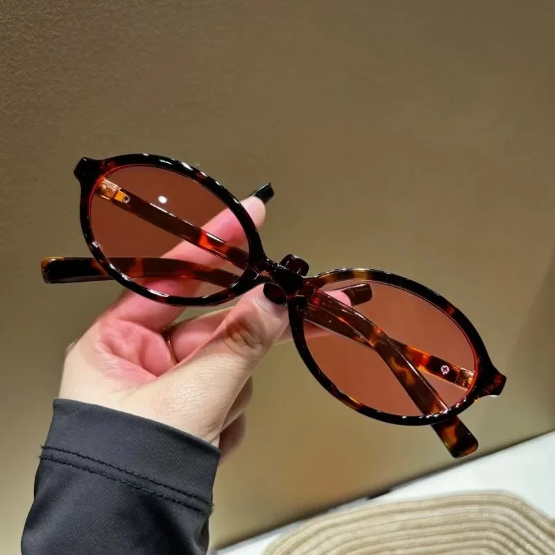 Women Fashion Glasses - New Oval Shape Sunglasses Classic Men's