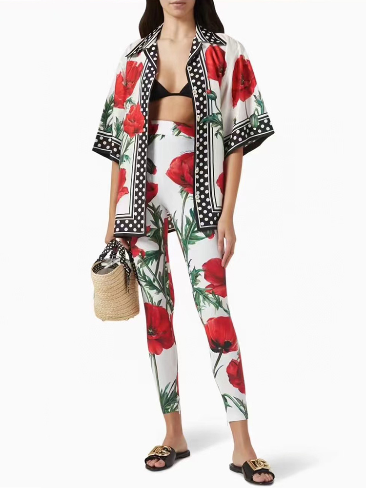 Women'S Fashion Pajamas - Designer retro geometric print pajamas wind